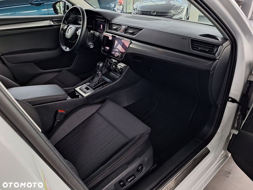 Skoda Superb 2.0 TDI SCR Style DSG - 19