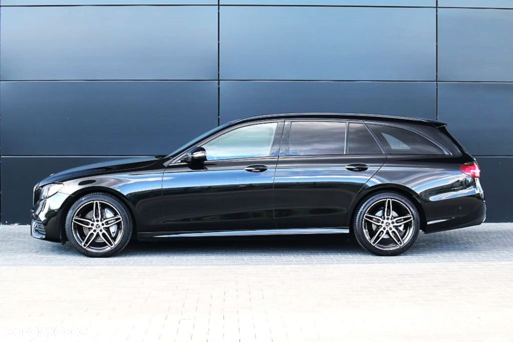 Mercedes-Benz Klasa E 220 d 4-Matic 9G-TRONIC - 2