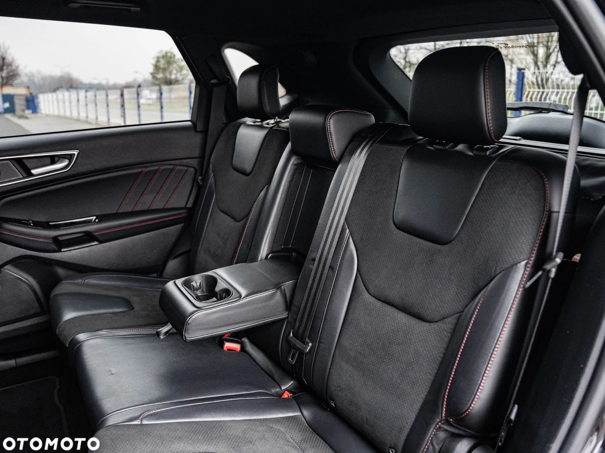 Ford Edge 2.0 EcoBlue Bi-Turbo 4x4 ST-LINE - 30