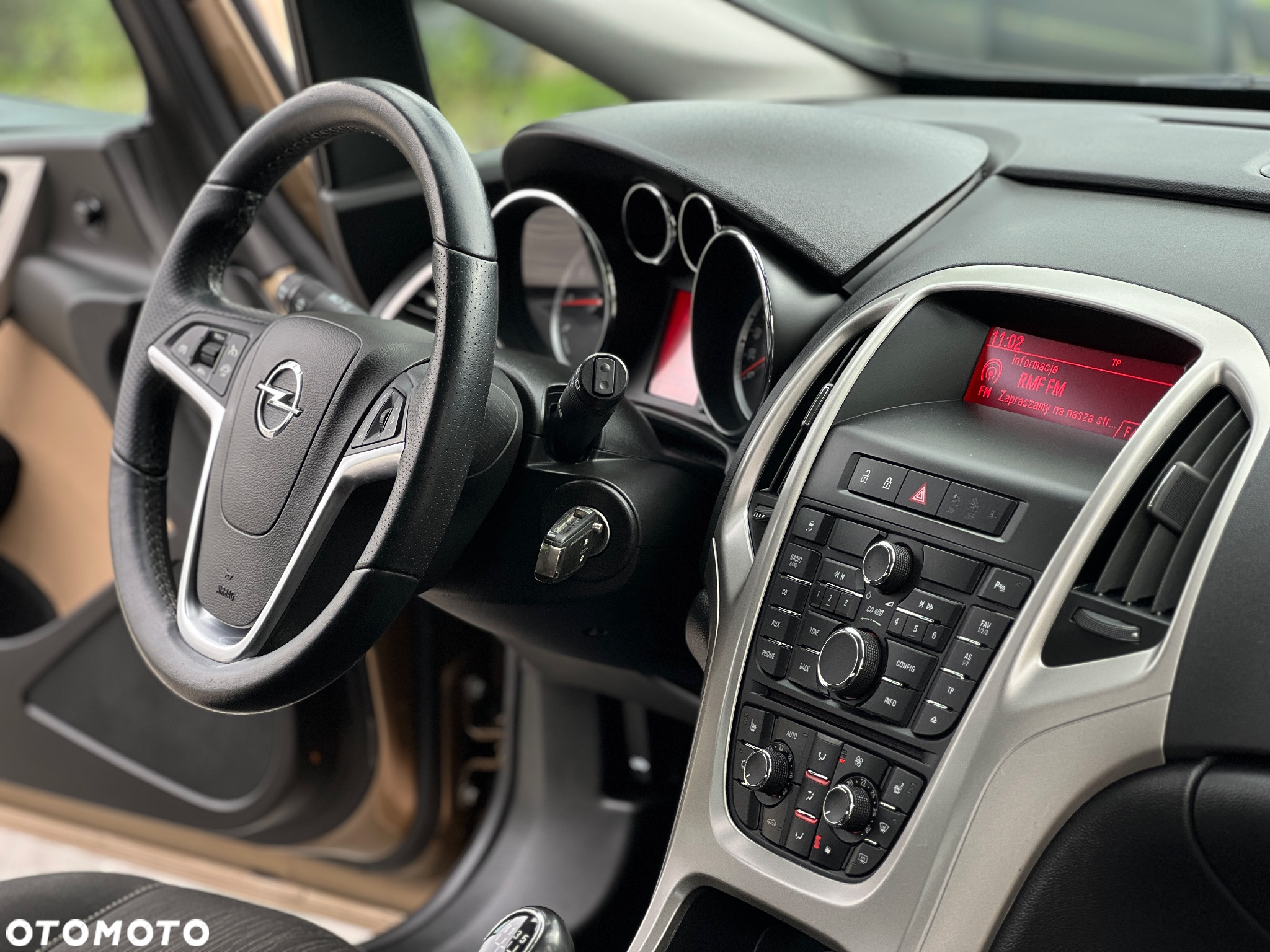 Opel Astra IV 1.4 T Essentia - 20