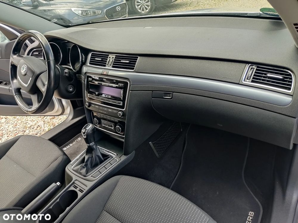 Skoda Superb 1.6 TDI Ambition Greenline - 14