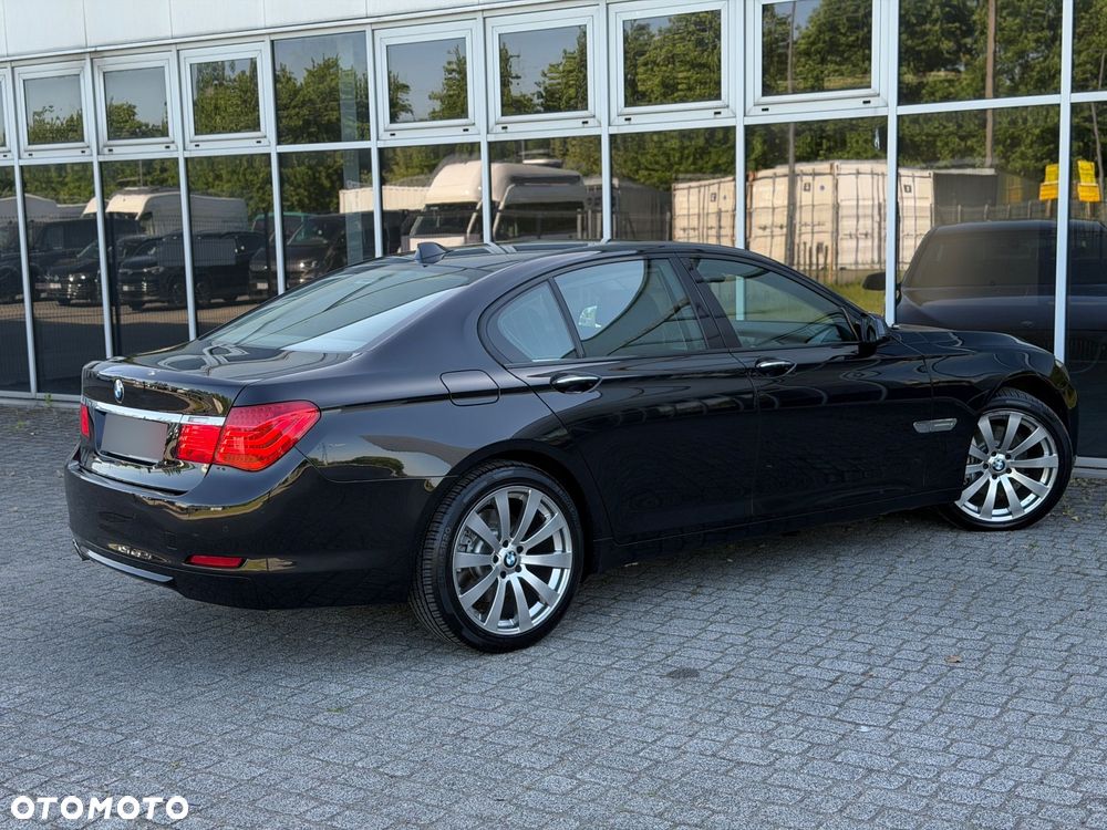 BMW Seria 7 730d - 37