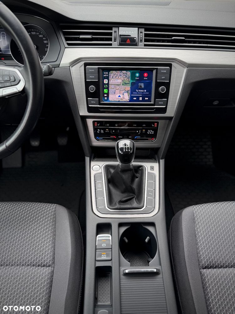Volkswagen Passat 1.5 TSI EVO Business - 31