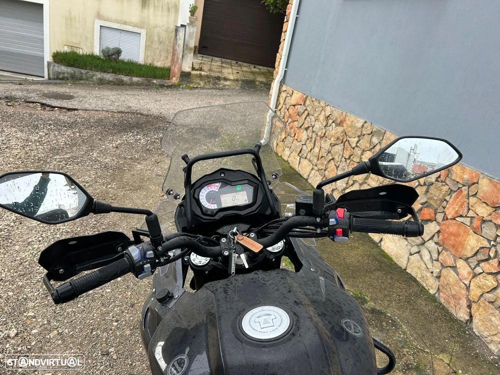 Benelli TRK 502 - 3
