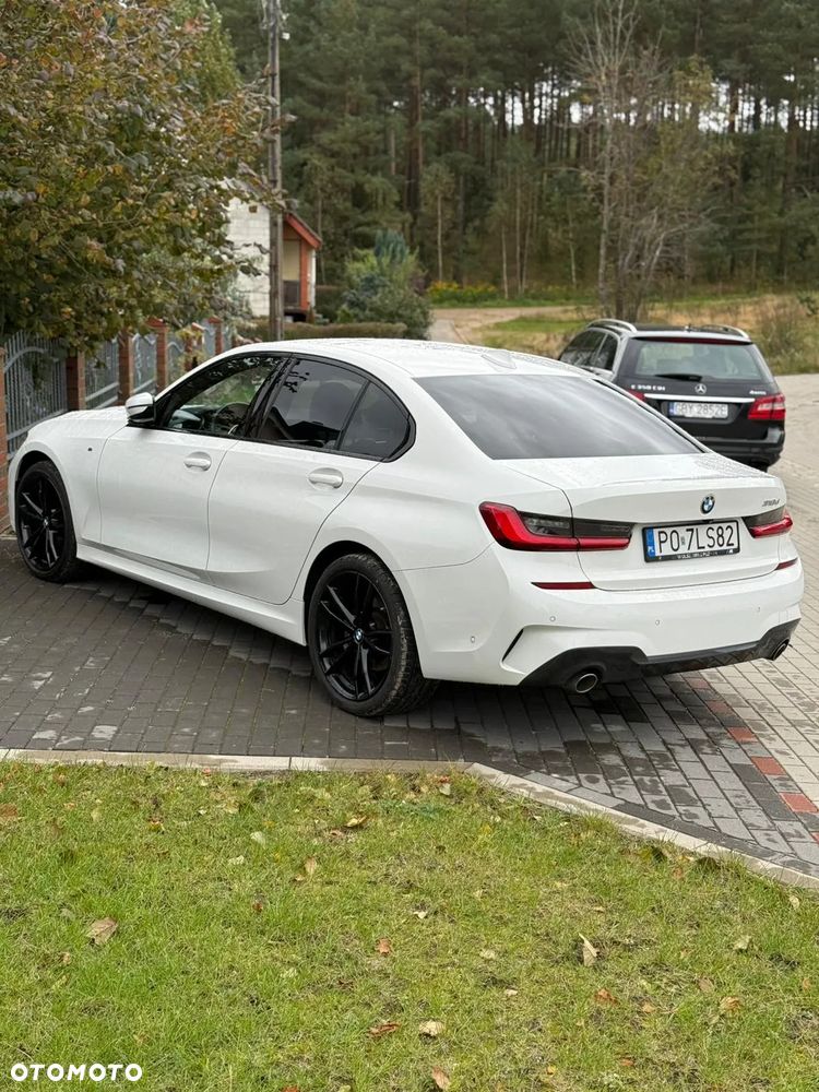 BMW Seria 3 318d M Sport - 2
