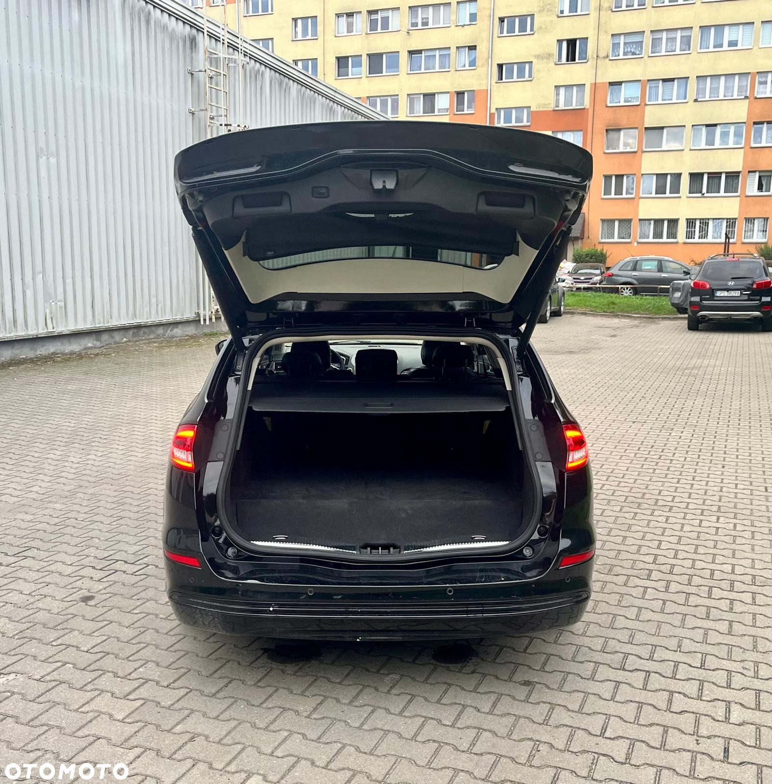 Ford Mondeo 2.0 Hybrid Titanium - 10