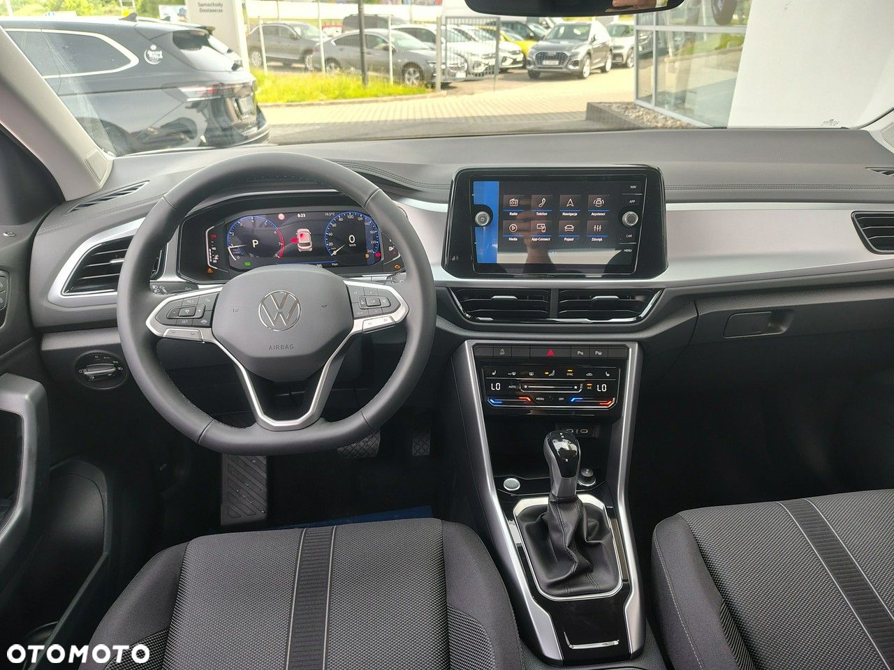 Volkswagen T-Roc 1.5 TSI Life Plus DSG - 11