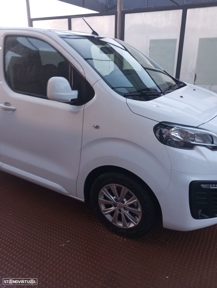 Peugeot Traveller 1.5 BlueHDi L2H1 Standard - 15