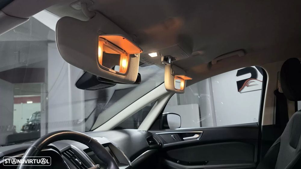 Ford S-Max 1.5 Eco Boost Start-Stopp TITANIUM - 8