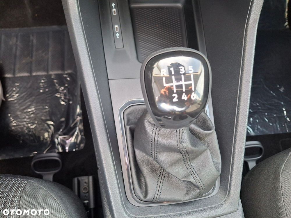 Volkswagen Caddy Cargo - 12