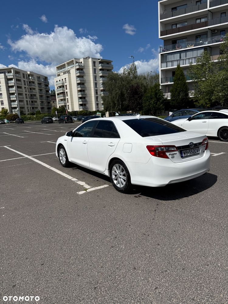 Toyota Camry 2.4 Hybrid - 6