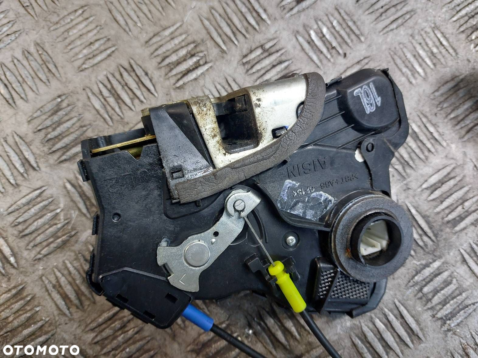 ZAMEK DRZWI LEWY PRZÓD + KLAMKA ZEWNĘTRZNA TOYOTA AVENSIS T25 8P4 - 6
