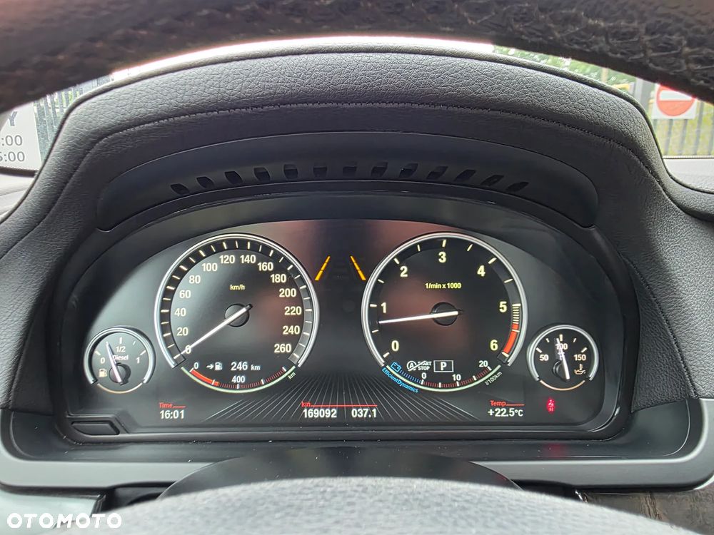 BMW Seria 7 740d xDrive - 14