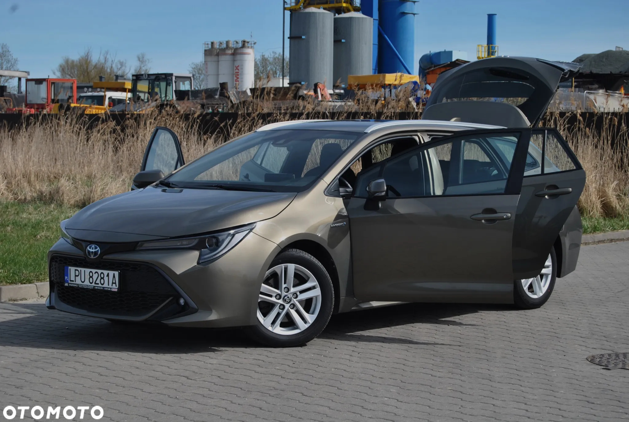 Toyota Corolla 2.0 Hybrid Touring Sports Business Edition - 23