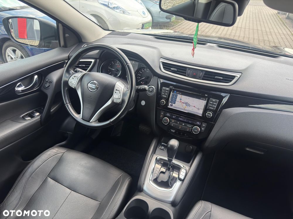 Nissan Qashqai - 25
