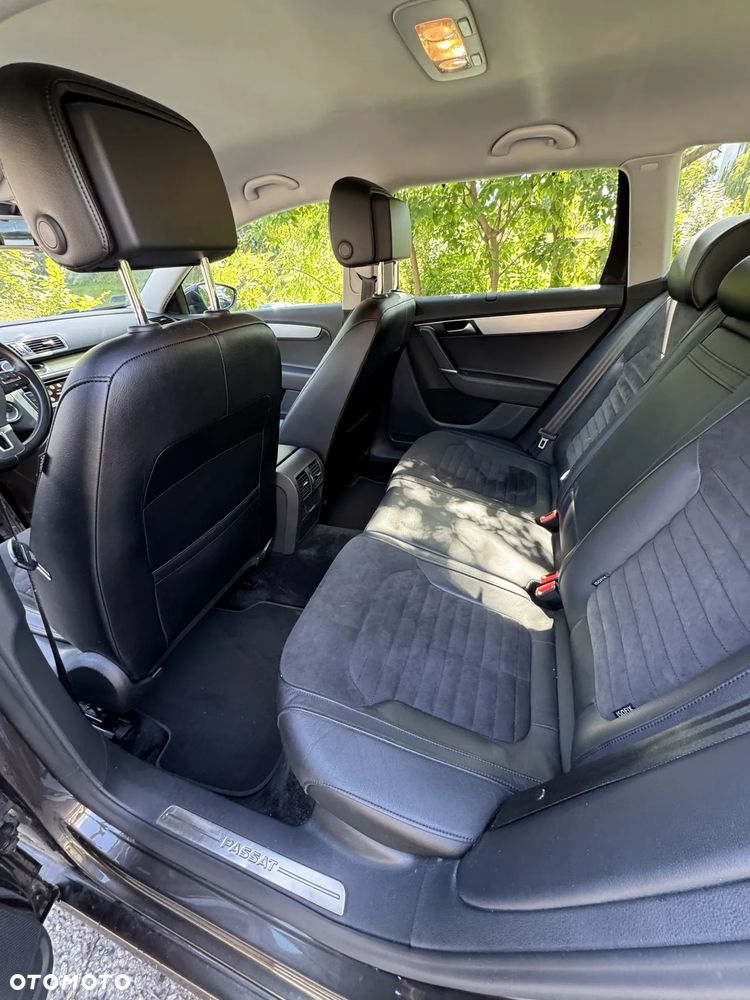 Volkswagen Passat 2.0 TDI Highline DSG - 15