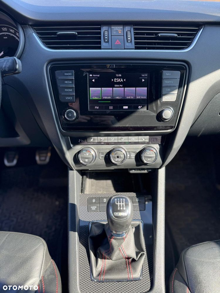 Skoda Octavia 2.0 TDI (Green tec) RS - 26