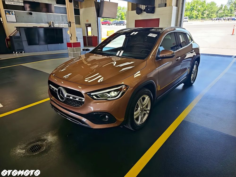 Mercedes-Benz GLA 250 4-Matic AMG Line - 5