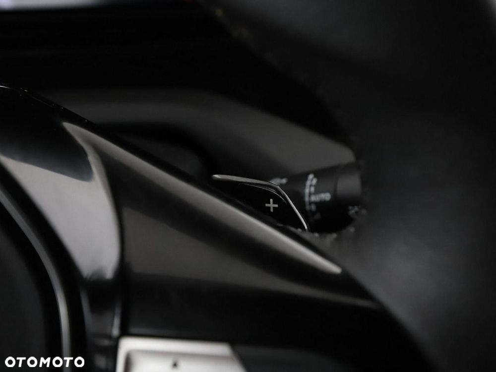 Peugeot 308 Hybrid 136 e-DSC6 Allure - 38