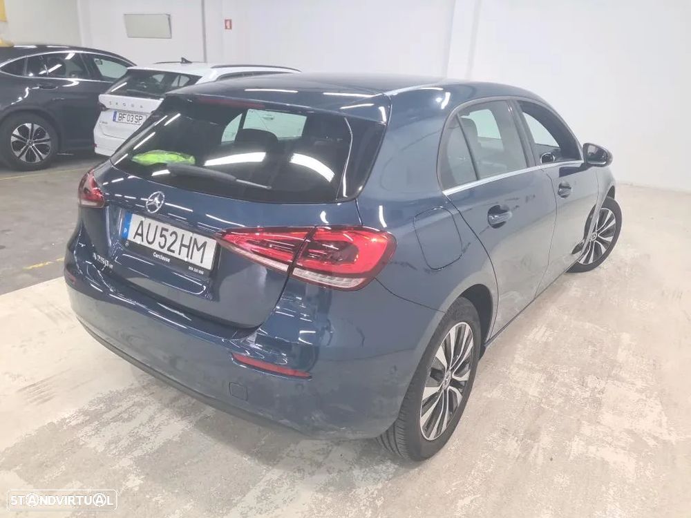 Mercedes-Benz A 250 e Style Plus - 3