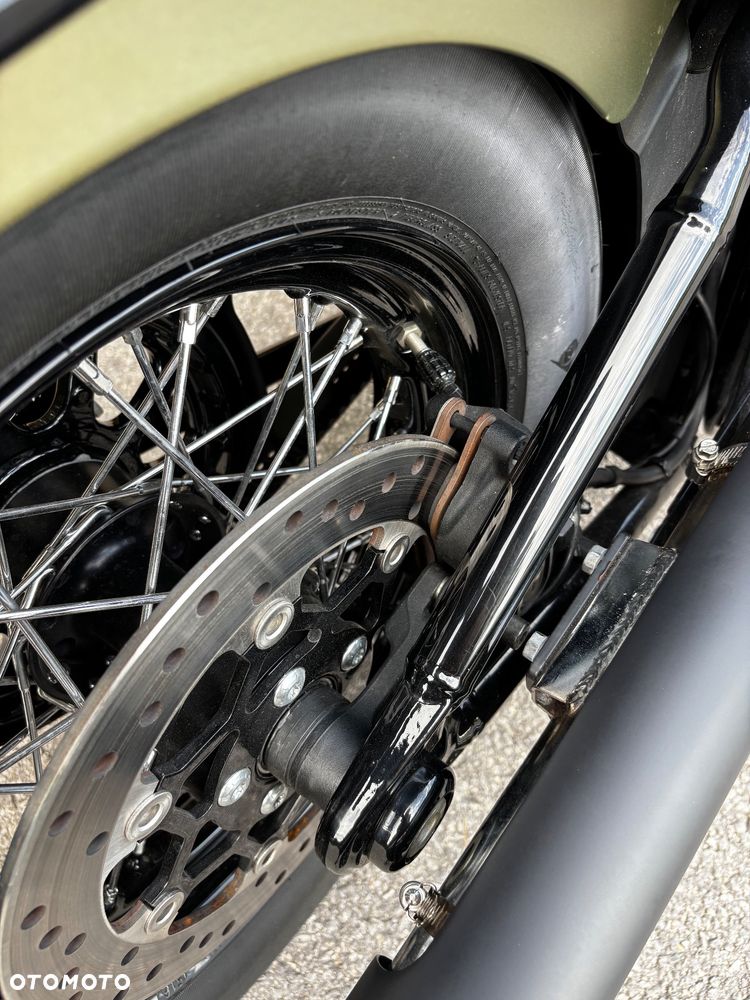 Harley-Davidson Softail Slim - 24