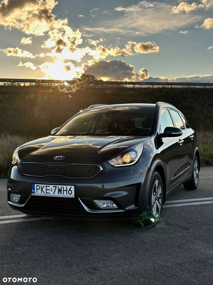 Kia Niro 1.6 GDI Hybrid L - 1