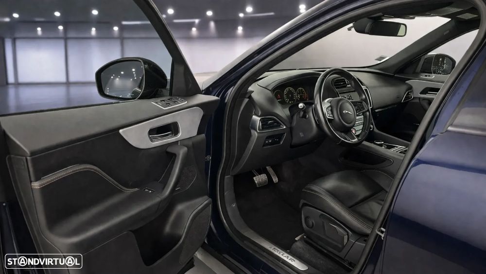 Jaguar F-Pace 20d AWD Aut. Portfolio - 9