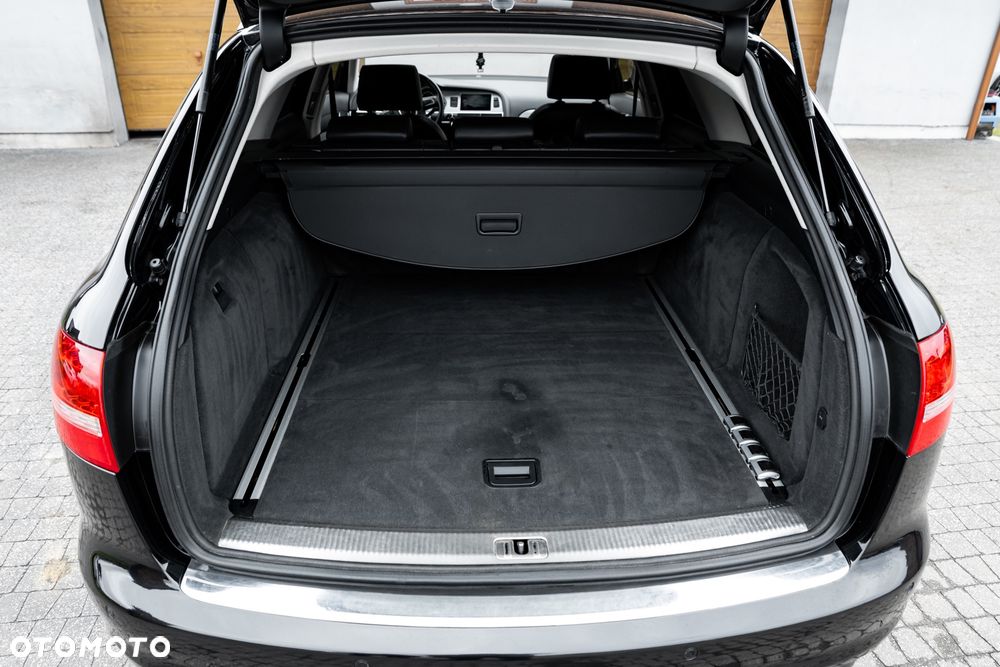 Audi A6 Avant - 16