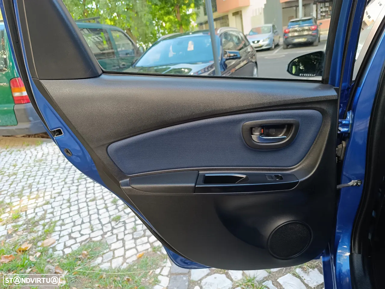 Toyota Yaris 1.5 HSD Square Collec.Blue - 16