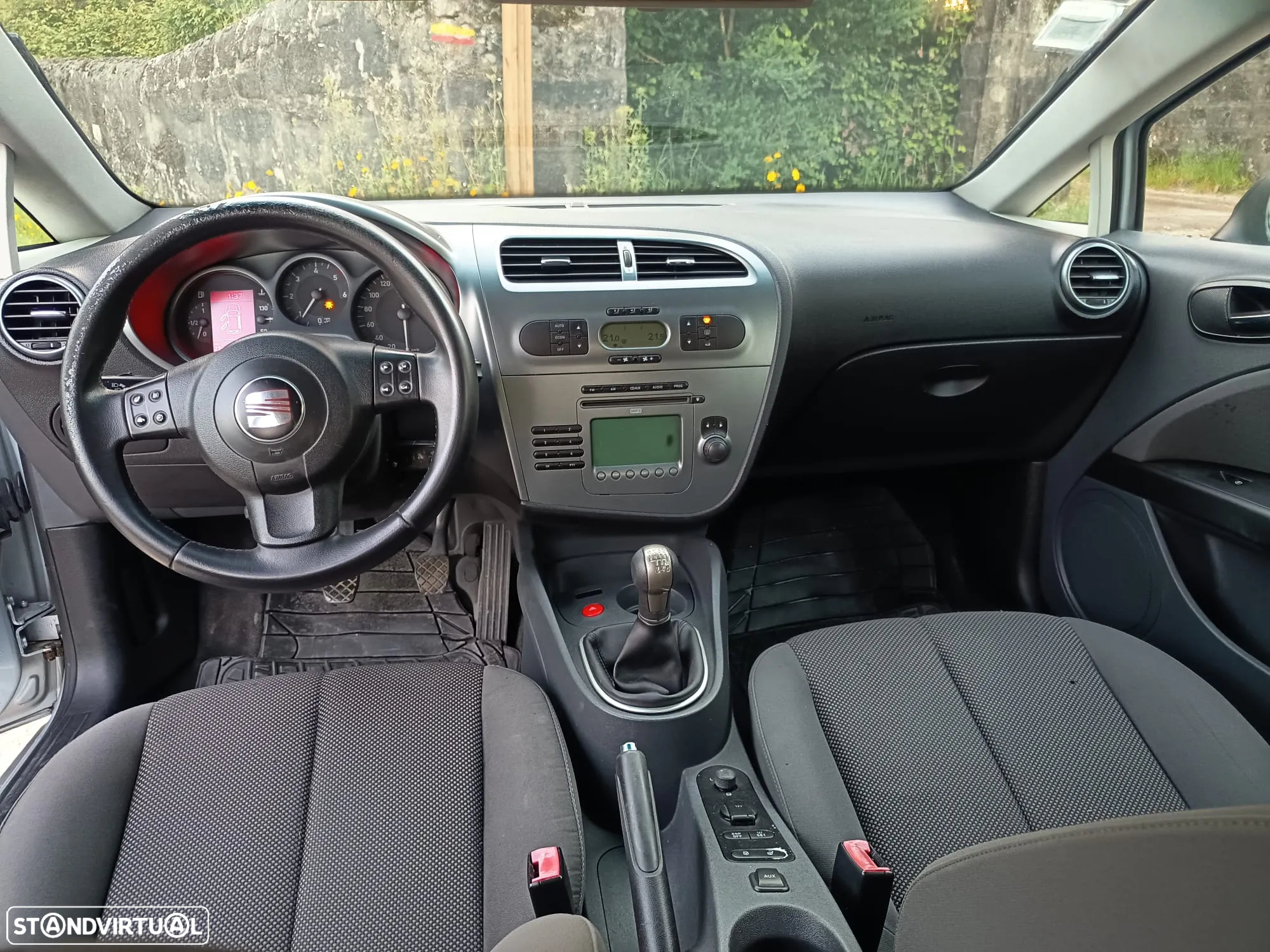 SEAT Leon 1.9 TDI DPF Comfort Limited - 8