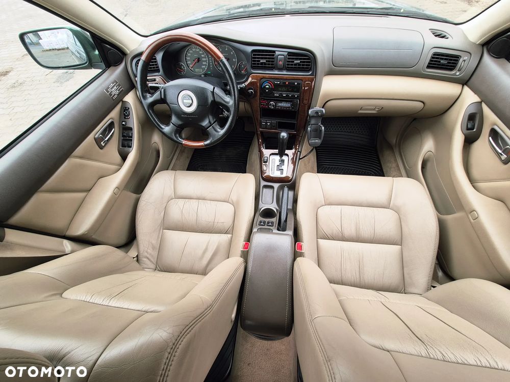 Subaru Outback 3.0 H6 - 8