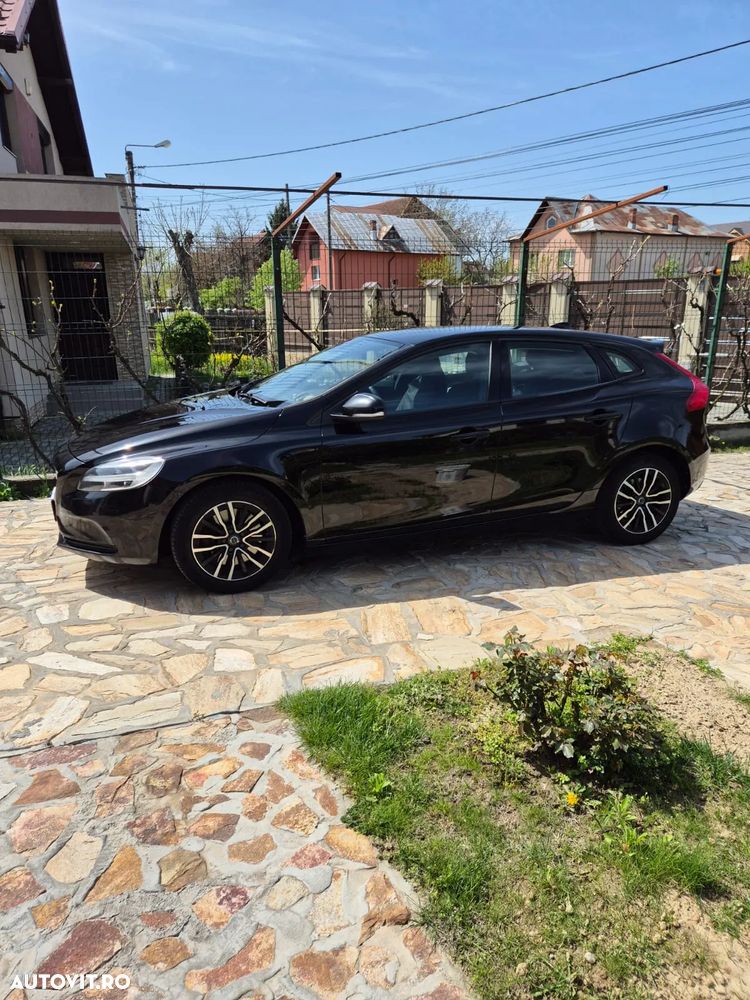 Volvo V40 D3 Aut. Momentum - 14