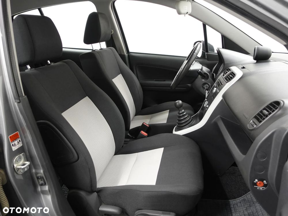 Suzuki Splash - 27