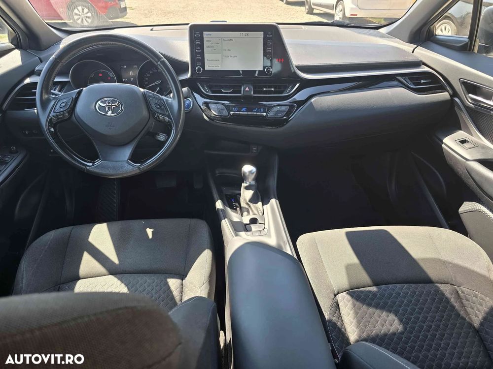 Toyota C-HR - 11