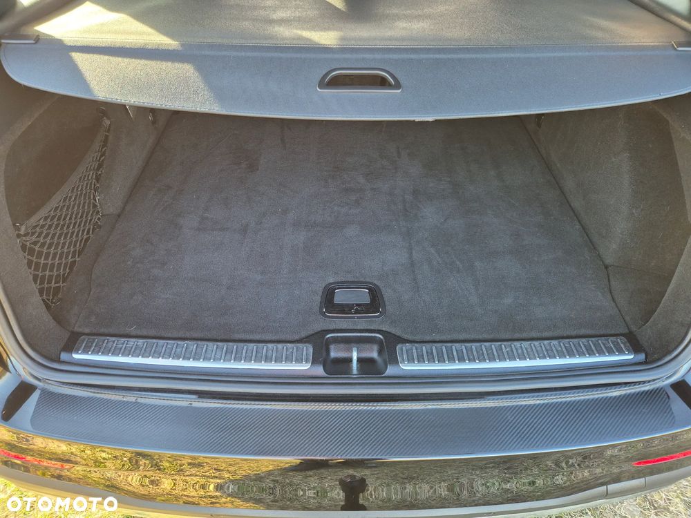 Mercedes-Benz GLC 250 d 4Matic 9G-TRONIC AMG Line - 28