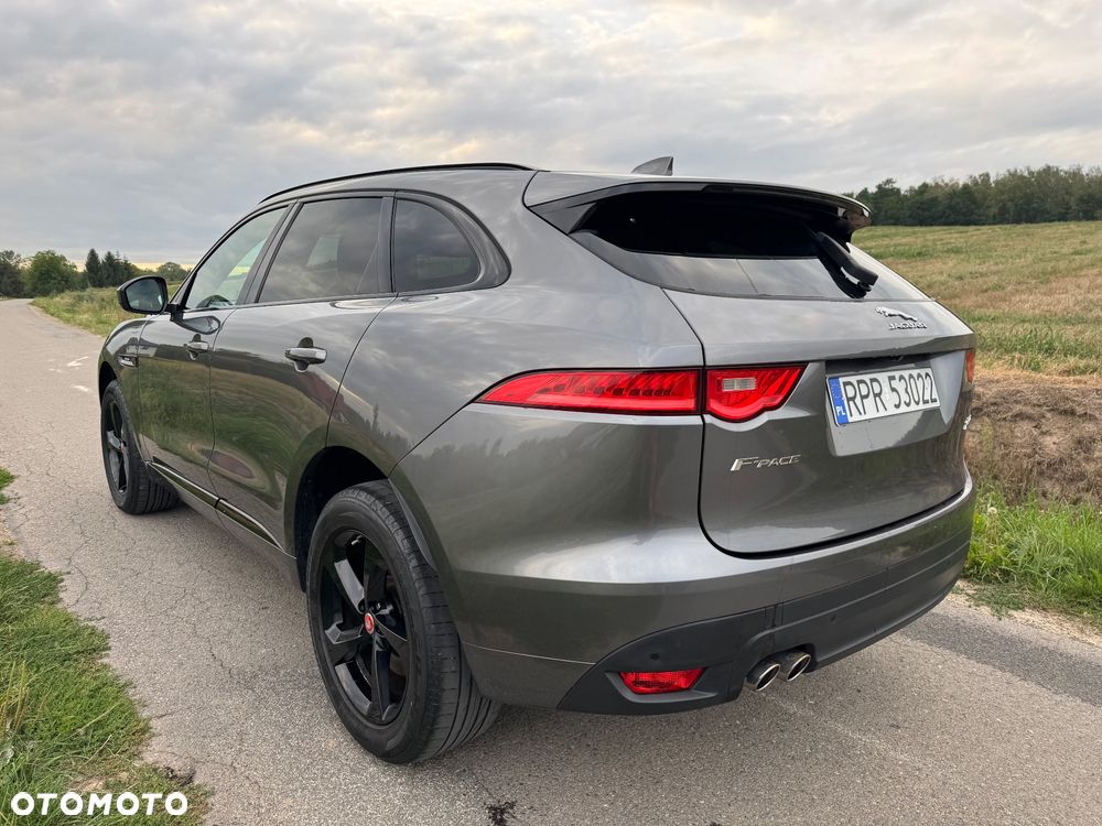 Jaguar F-Pace 2.0 i4D AWD R-Sport - 9
