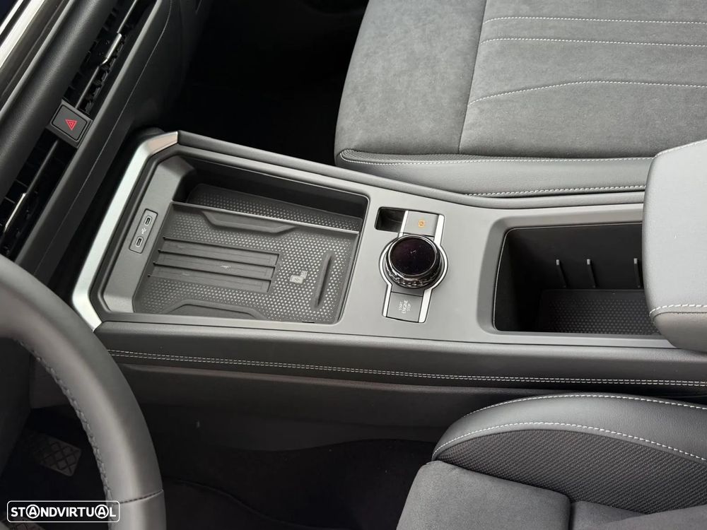 VW T-Roc 1.5 eTSI Style DSG - 13