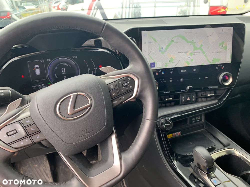 Lexus NX 350h Business - 16