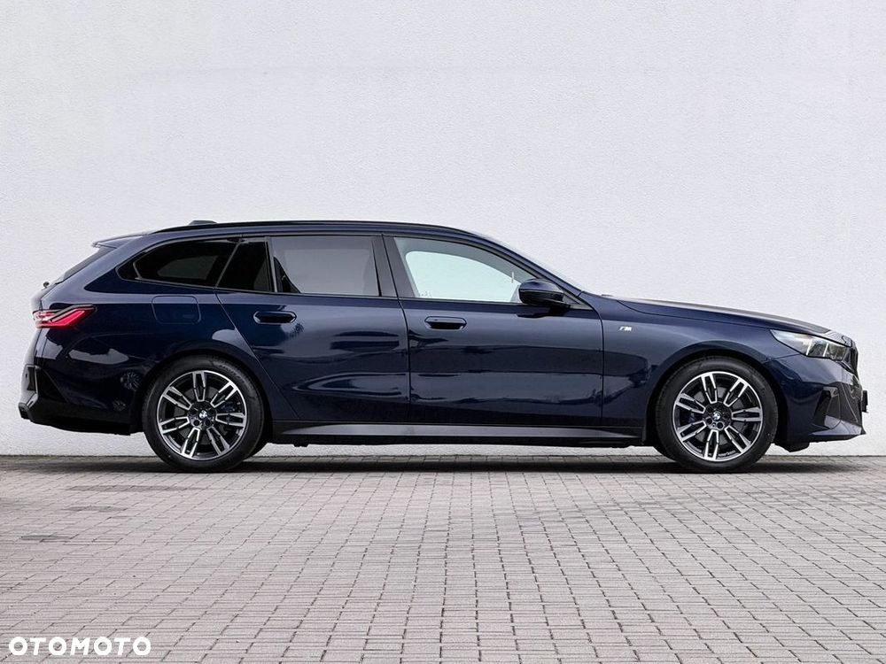 BMW Seria 5 520d xDrive - 24