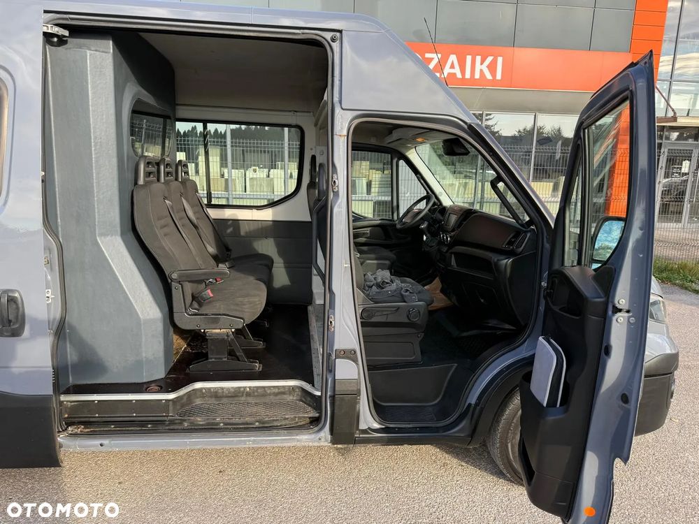 Iveco Daily 35S170, L4H2, Brygadówka 5os., HiMatic, Zadbane - 22