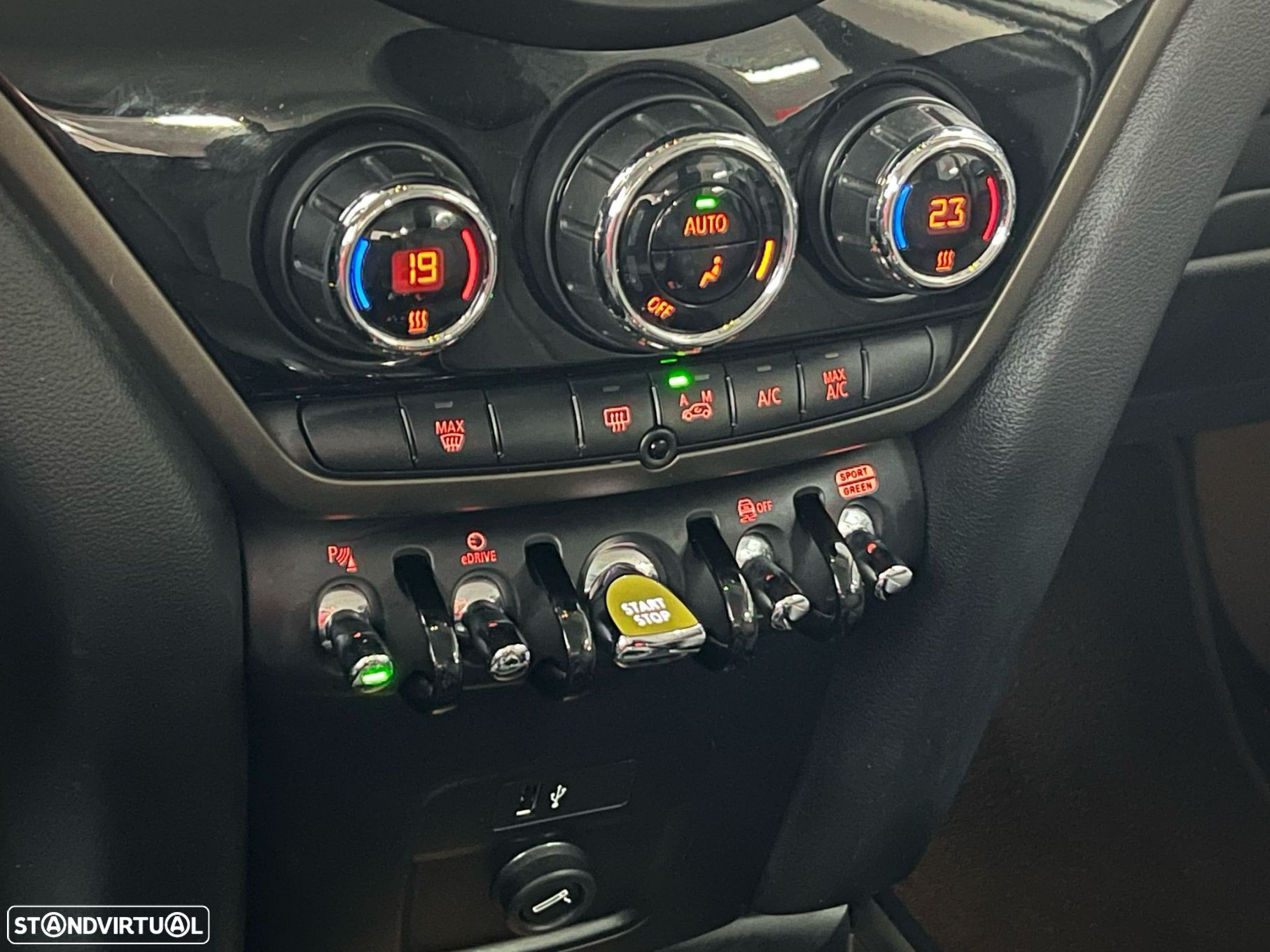 MINI Countryman Cooper SE ALL4 Auto - 18