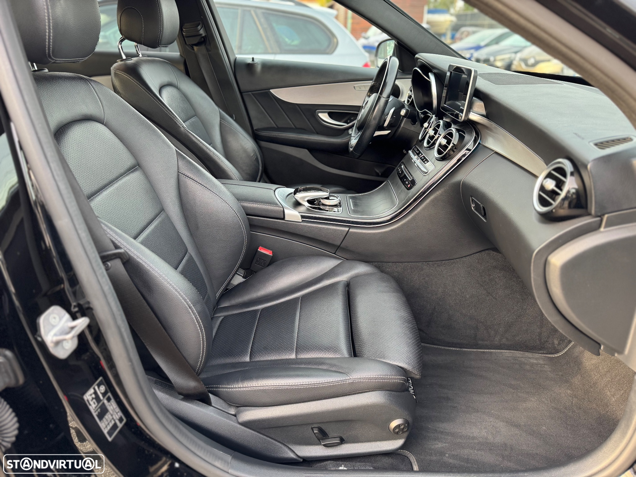 Mercedes-Benz C 350 e - 14