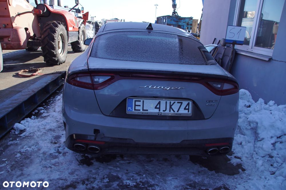 KIA STINGER GT 2018 3.3 GDI 370 KM 4X4 2018 123 TYŚ KM LAKIER C4S na części maska pas lampa zderzak błotnik drzwi klapa silnik skrzynia amortyzator półoś alternator rozrusznik led lusterko felga dyfer dyferencjał sterownik komputer moduł szyba - 21