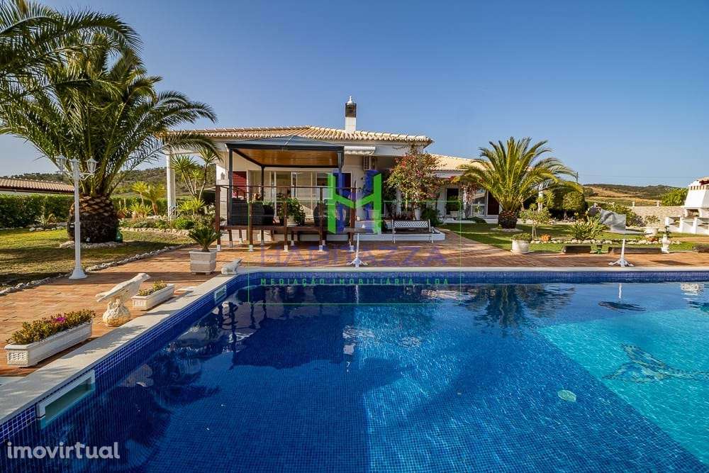 Fantástica Moradia Térrea T3+1, com piscina, grande jardim, e garagem, - Grande imagem: 4/60