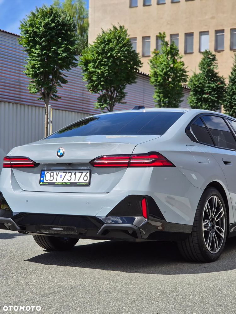 BMW Seria 5 - 36