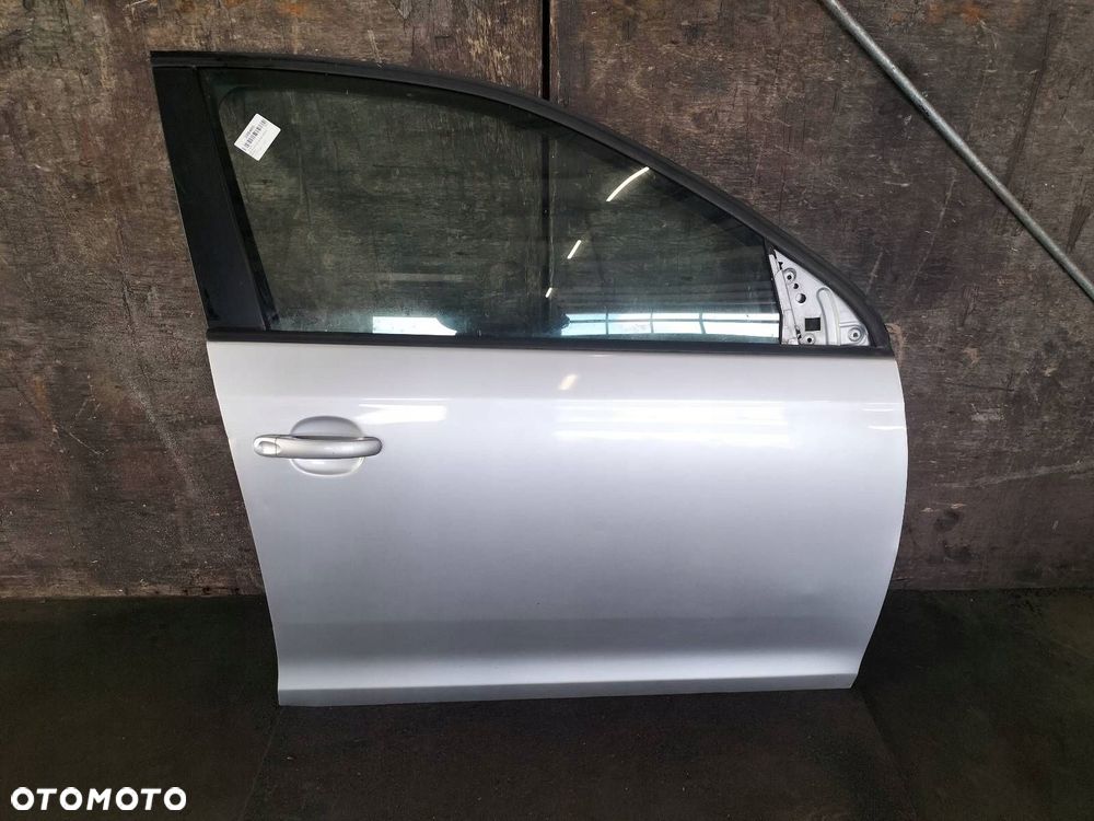 DRZWI KOMPLETNE PRAWY PRZÓD VOLKSWAGEN GOLF V LA7W - 1