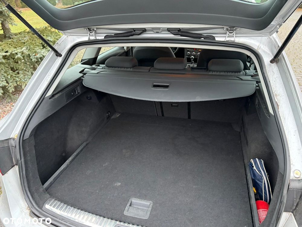 Seat Leon 2.0 TDI Style S&S - 25