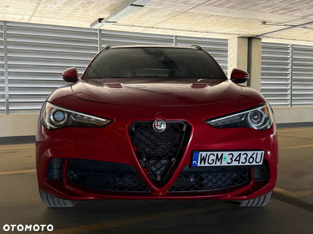Alfa Romeo Stelvio 2.9 V6 Bi-Turbo Quadrifoglio Q4 - 4