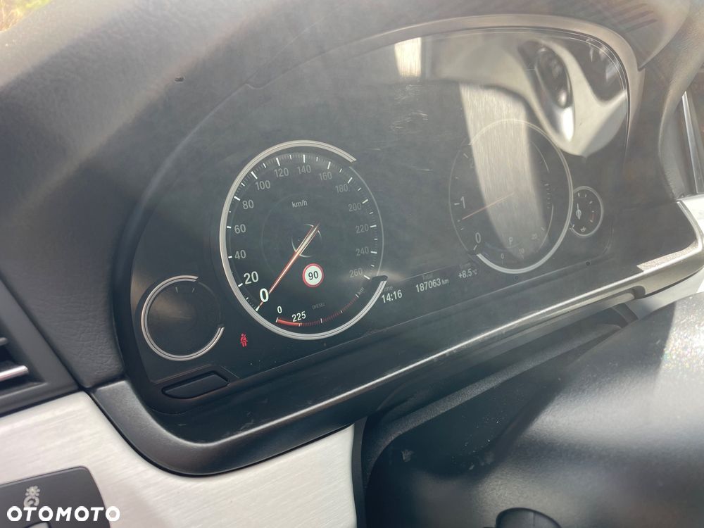 BMW Seria 5 530d - 13