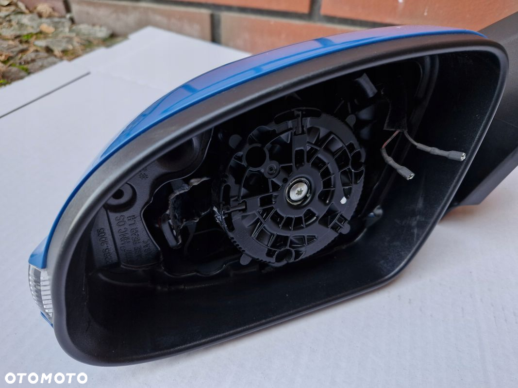 LUSTERKO LEWE HYUNDAI KONA 6 PIN 049774 - 6